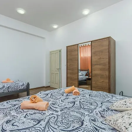 וילה Spacious Perkovic With Private Pool And Jacuzzi *
